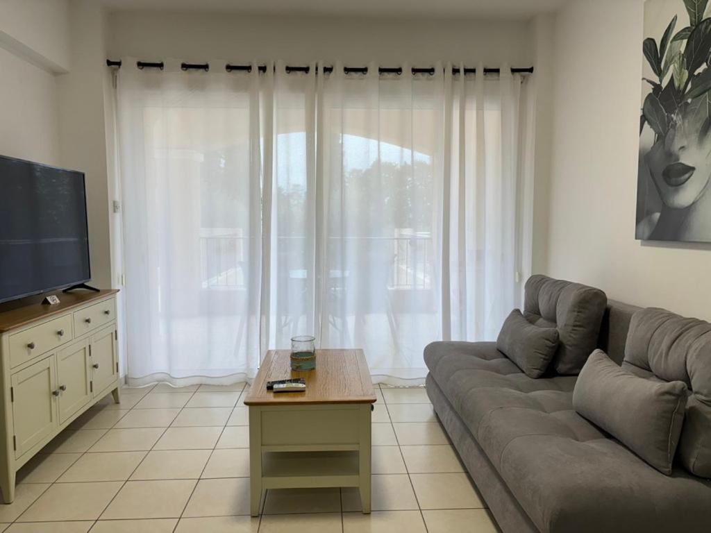 Апартаменти Cozy In Beautiful Complex *